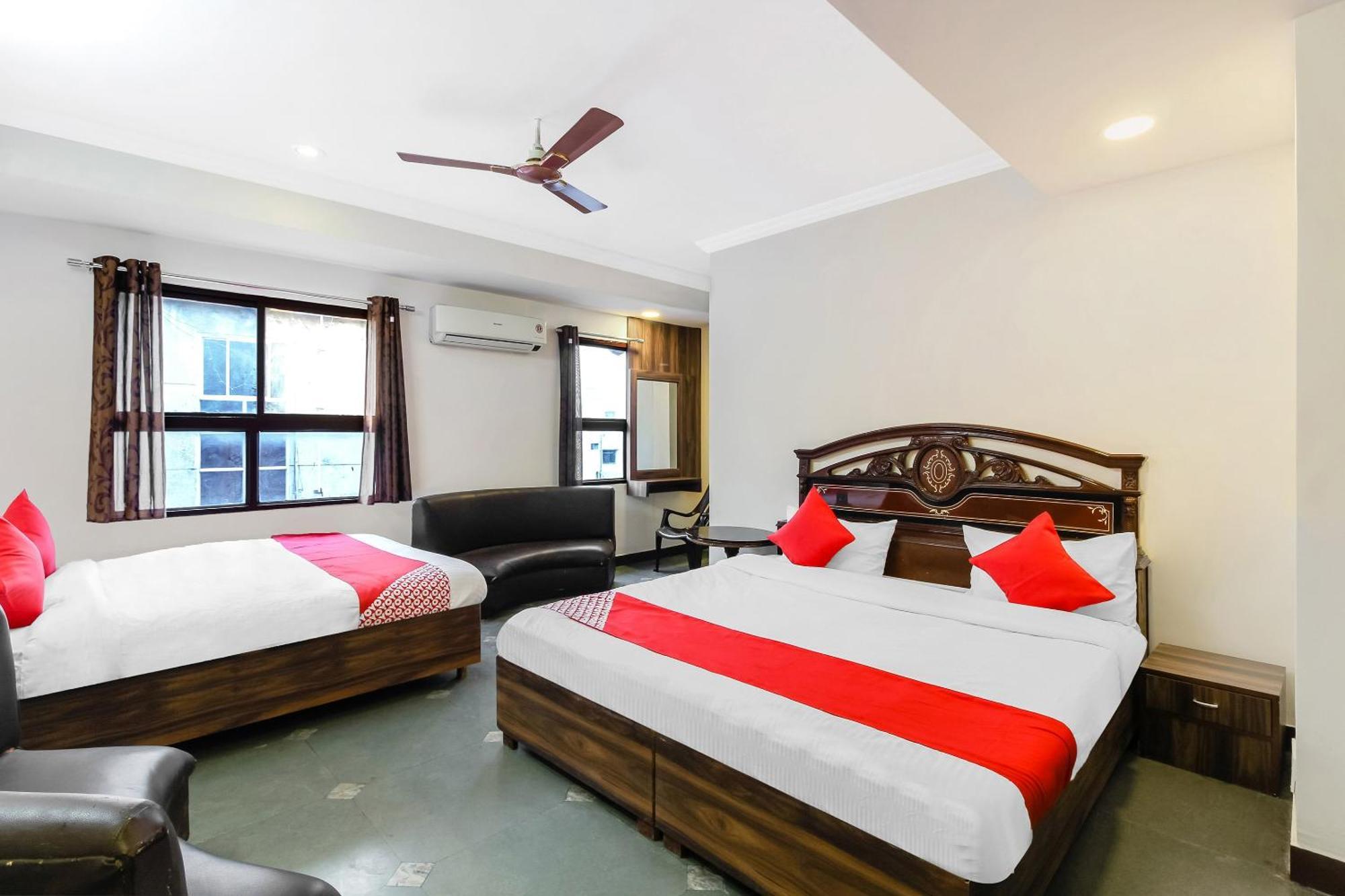 Hotel O Tokyo Hyderabad Exterior photo