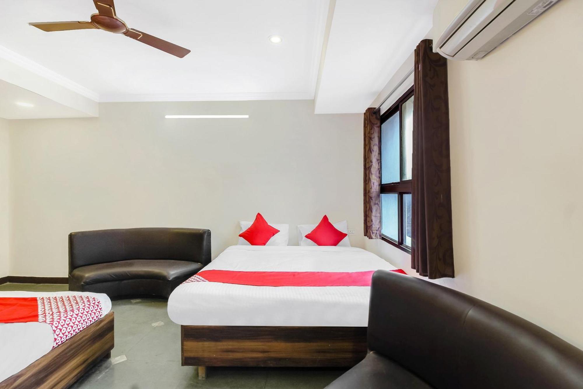 Hotel O Tokyo Hyderabad Exterior photo
